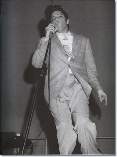 Elvis Presley - Pan Pacific Auditorium, Los Angeles - October 29, 1957